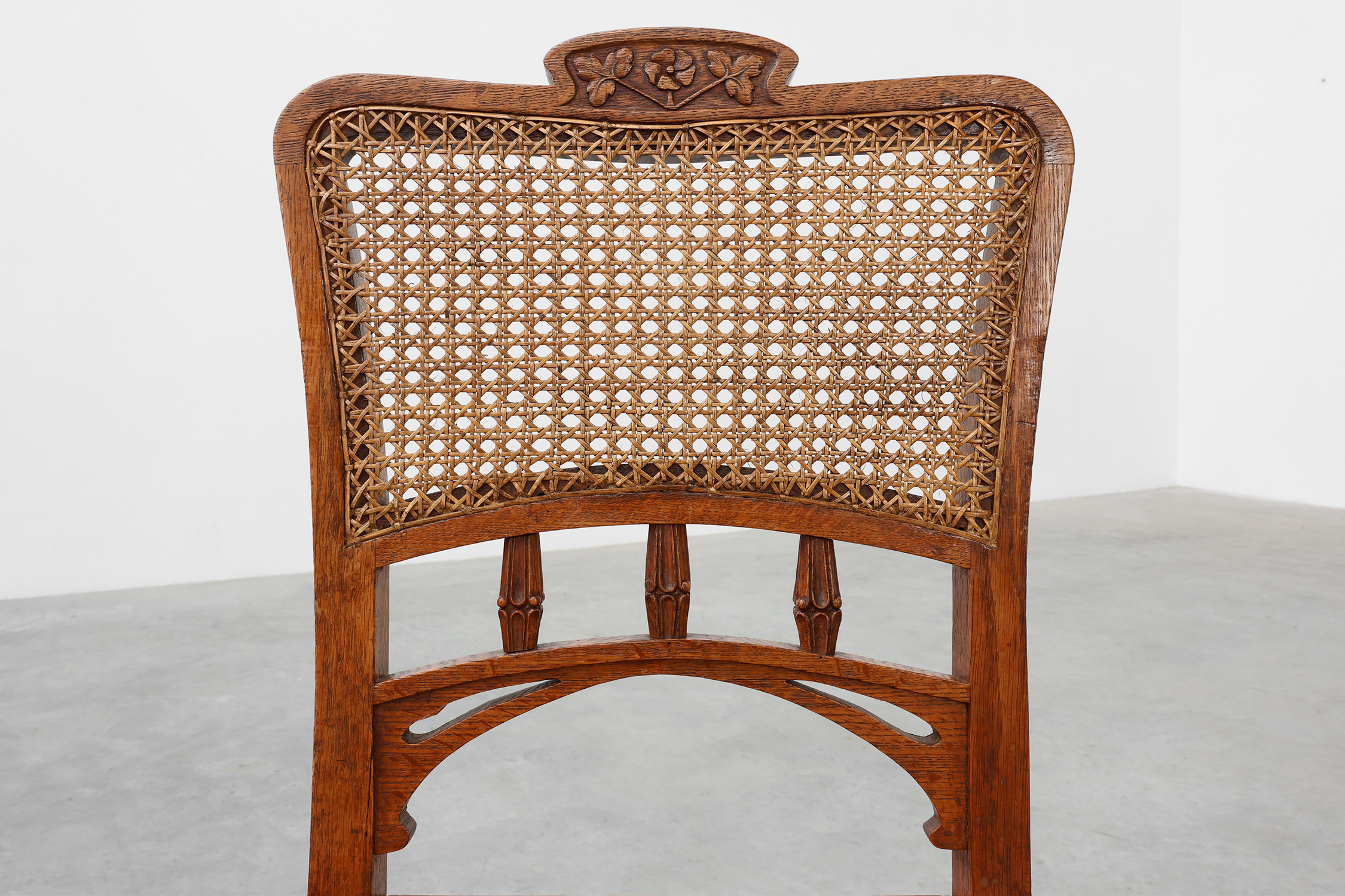 Set of 6 art nouveau dinner chairs in the manner of Victor Horta, Belgium ca. 1910thumbnail